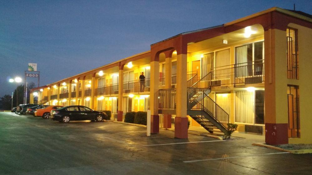 Rodeway Inn Denmark - Jackson Exterior foto