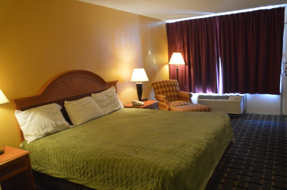 Rodeway Inn Denmark - Jackson Exterior foto
