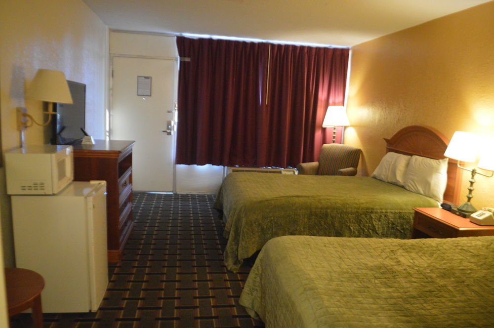 Rodeway Inn Denmark - Jackson Exterior foto